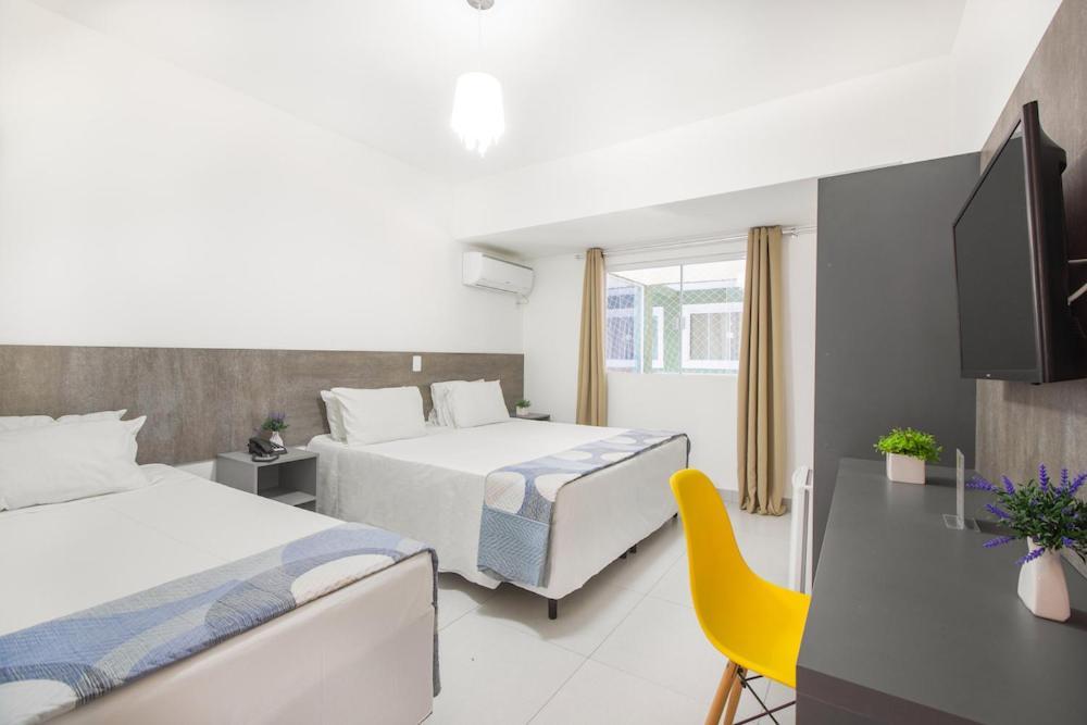 Hotel Cajueiro Гуаружа Екстериор снимка