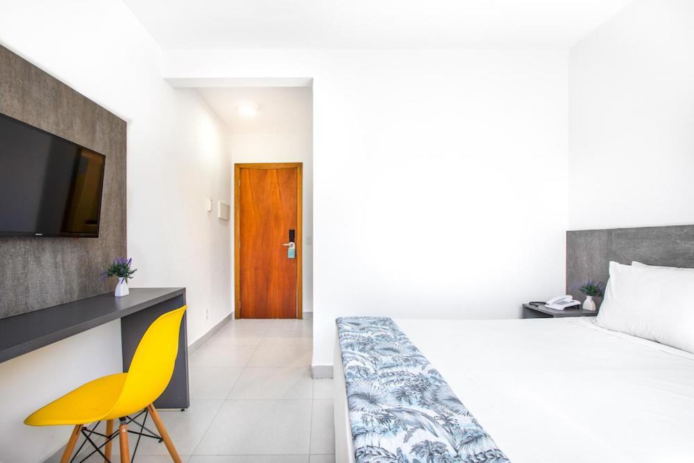 Hotel Cajueiro Гуаружа Екстериор снимка